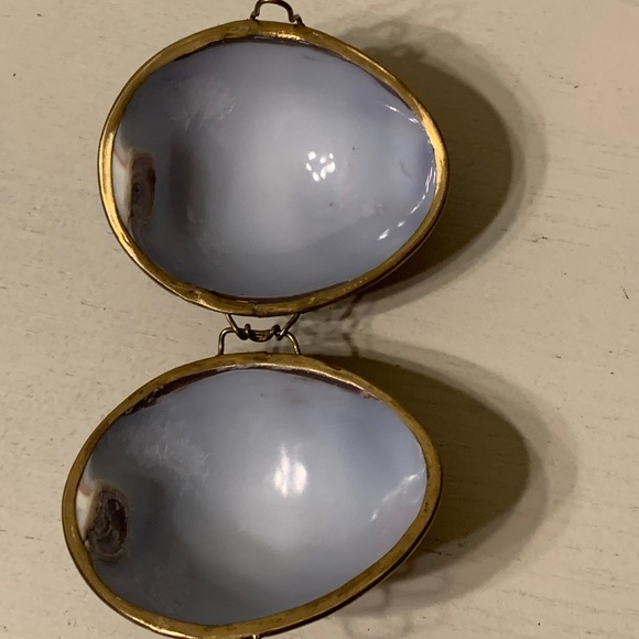 Vintage shell trinket box & clasp beautiful - Picture 5 of 9